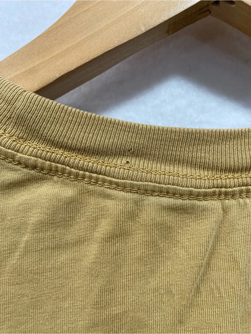 Nike SB Patch Logo Tan Skateboard Short Sleeve T-Shirt Men’s Size M The Nike Tee